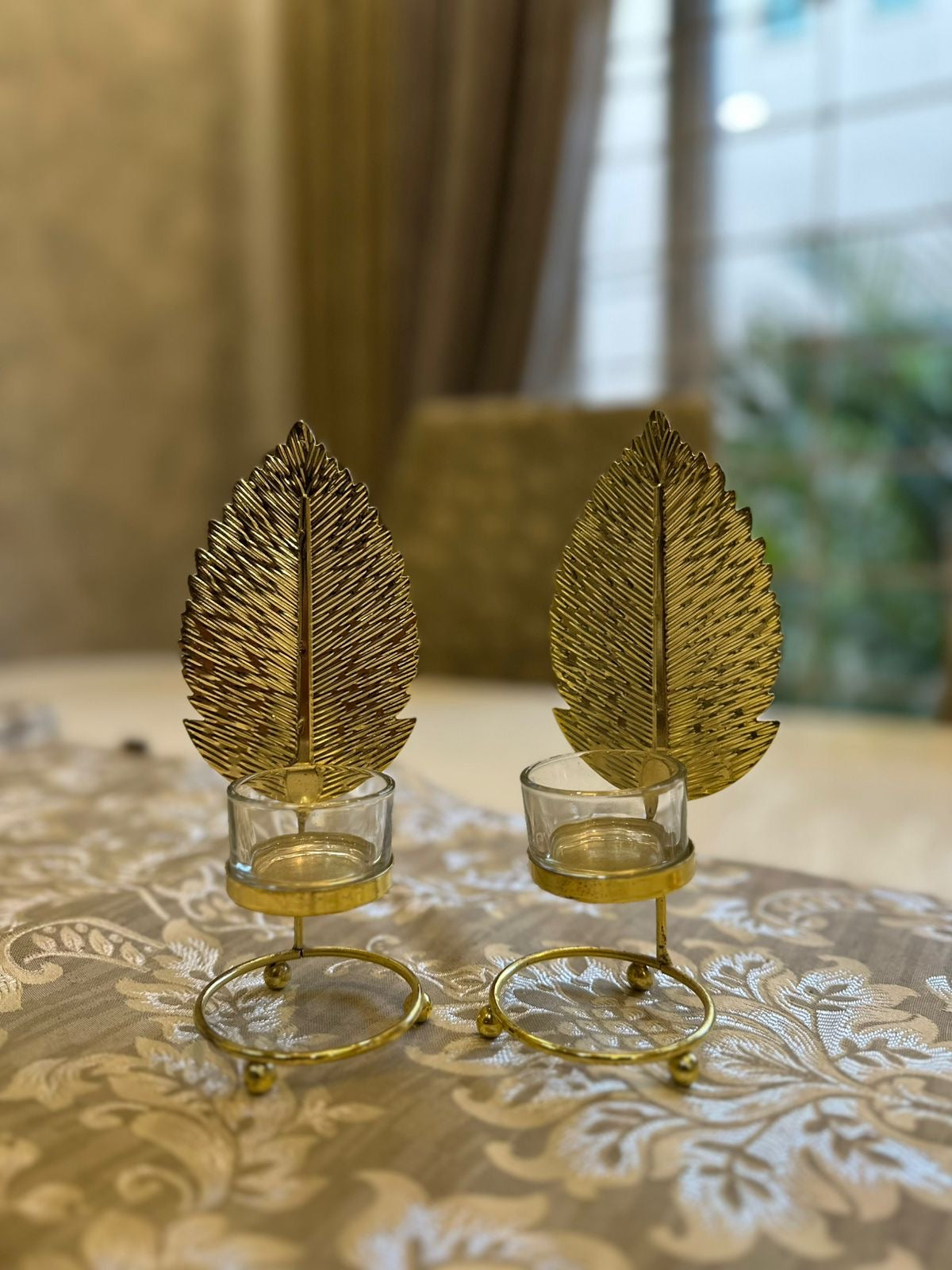 Gold Leaves Metal Candlestick Holder