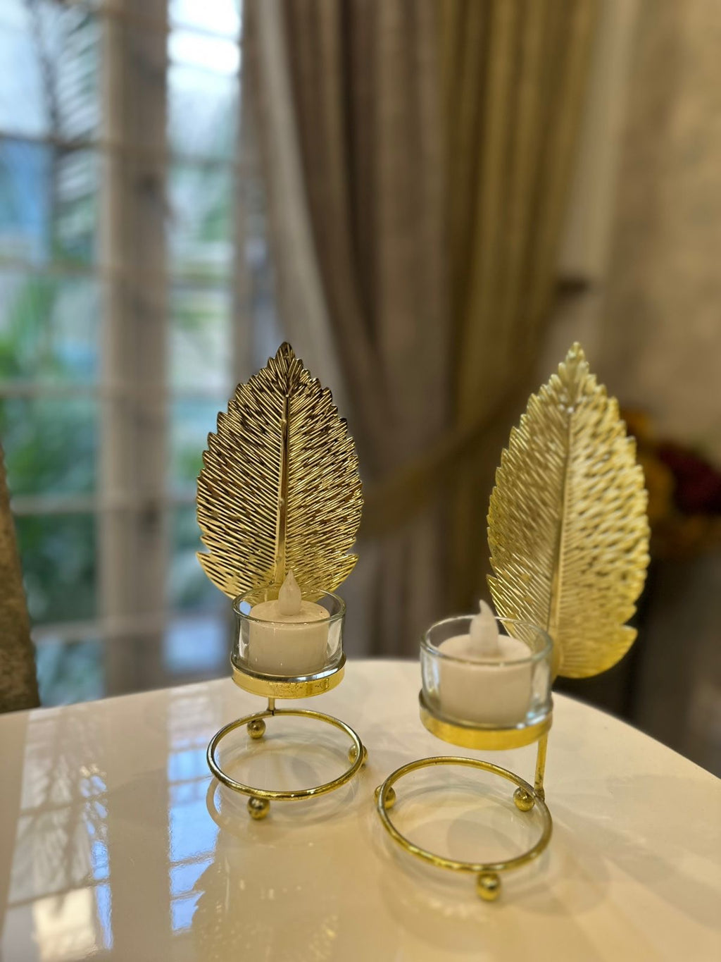 Gold Leaves Metal Candlestick Holder